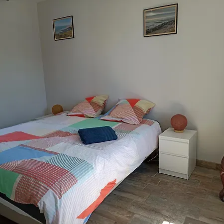 Petite Maison Sur Terrain Clos A 200 M De La * Saint-Germain-sur-Ay