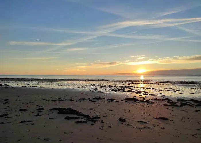 Petite Maison Sur Terrain Clos A 200 M De La