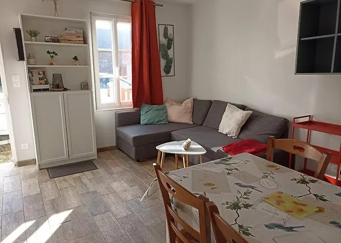 Petite Maison Sur Terrain Clos A 200 M De La Saint-Germain-sur-Ay