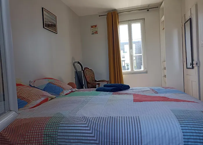 Сasa de vacaciones Petite Maison Sur Terrain Clos A 200 M De La Saint-Germain-sur-Ay