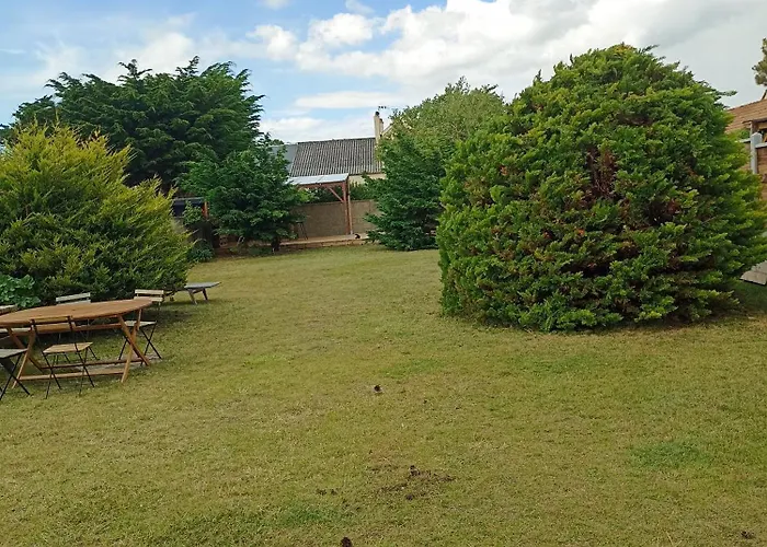 Petite Maison Sur Terrain Clos A 200 M De La * Saint-Germain-sur-Ay